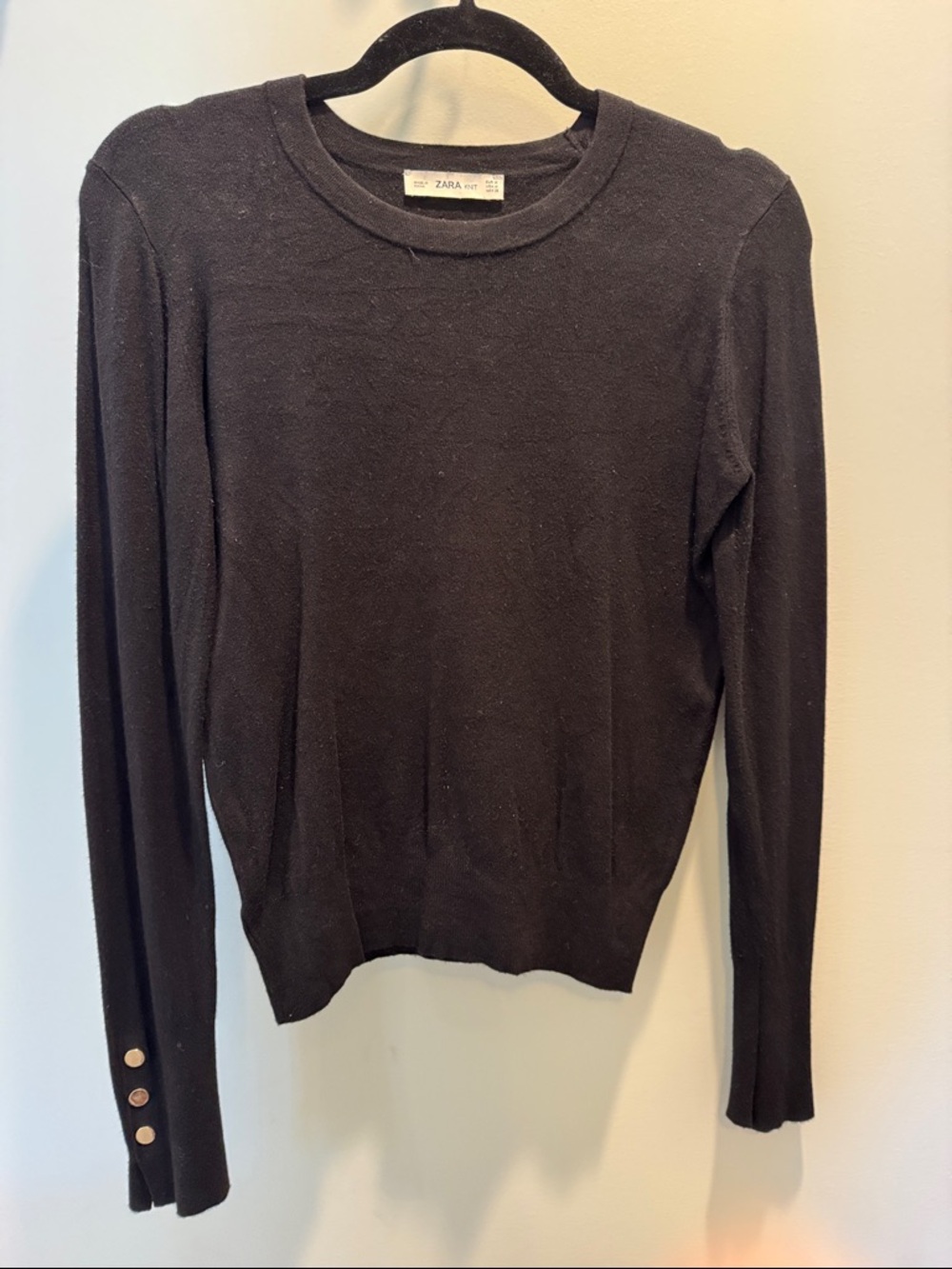 Zara Black Long-Sleeve Crewneck Sweater with Button Cuff